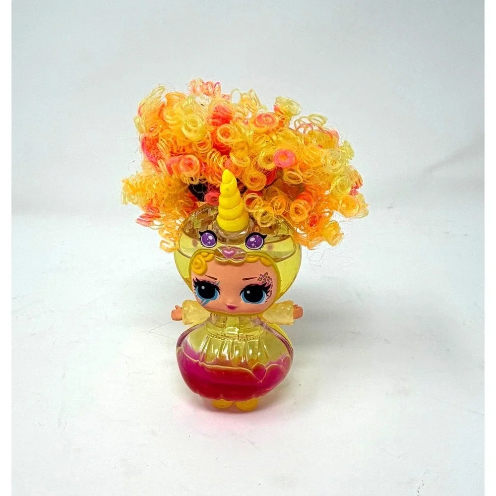 LOL Surprise Unicorn Tots M.C. Pose Doll Yellow Orange Curly‎ Hair